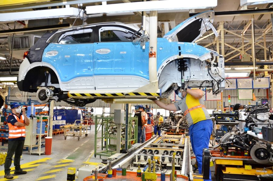 A fabricação de veículos teve queda de 50,7% em Goiás